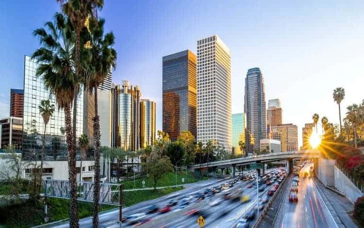 ما ھو الاستثمار في المحلات التجارية