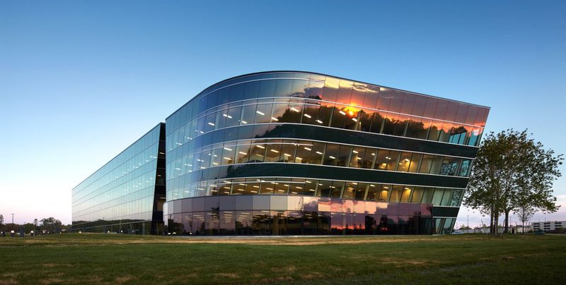 اهم طرق سداد مستحقات المحلات التجارية في الشروق