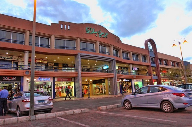 8. جرين بلازا مول