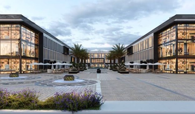 The Palace مول في الشروق